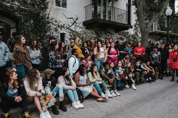 Elevate your office style: expert tips for rocking the pencil skirt with confidence